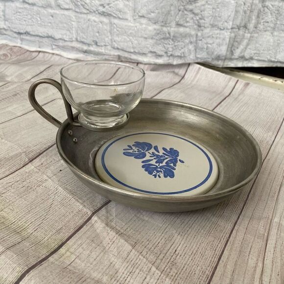 Vintage Appetizer plate w/curved handle and glass bowl for dipping sauce - Picture 1 of 4